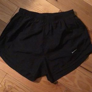 Women’s black tempo shorts
